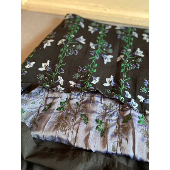 Ann Taylor Woman’s skirt size 12 black with green blue floral design lined FLAW - Picture 6 of 12